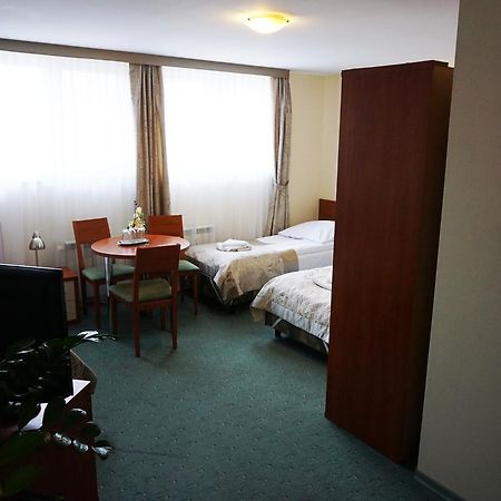 Hotel Pod Szczesliwa Gwiazda Cekanowo Esterno foto