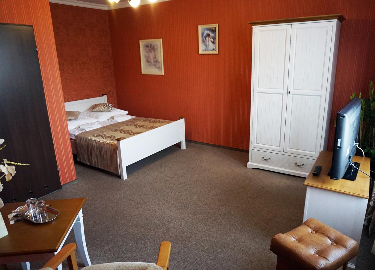 Hotel Pod Szczesliwa Gwiazda Cekanowo Esterno foto