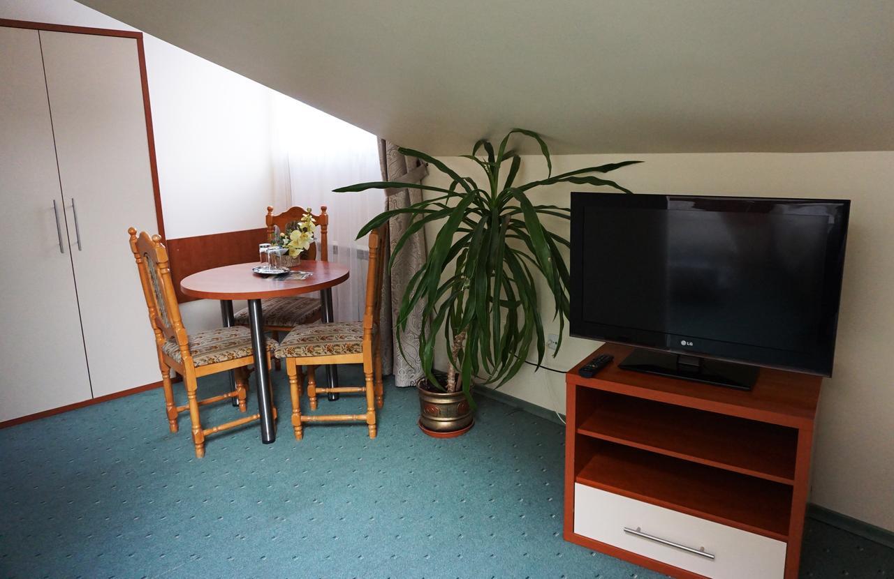 Hotel Pod Szczesliwa Gwiazda Cekanowo Esterno foto