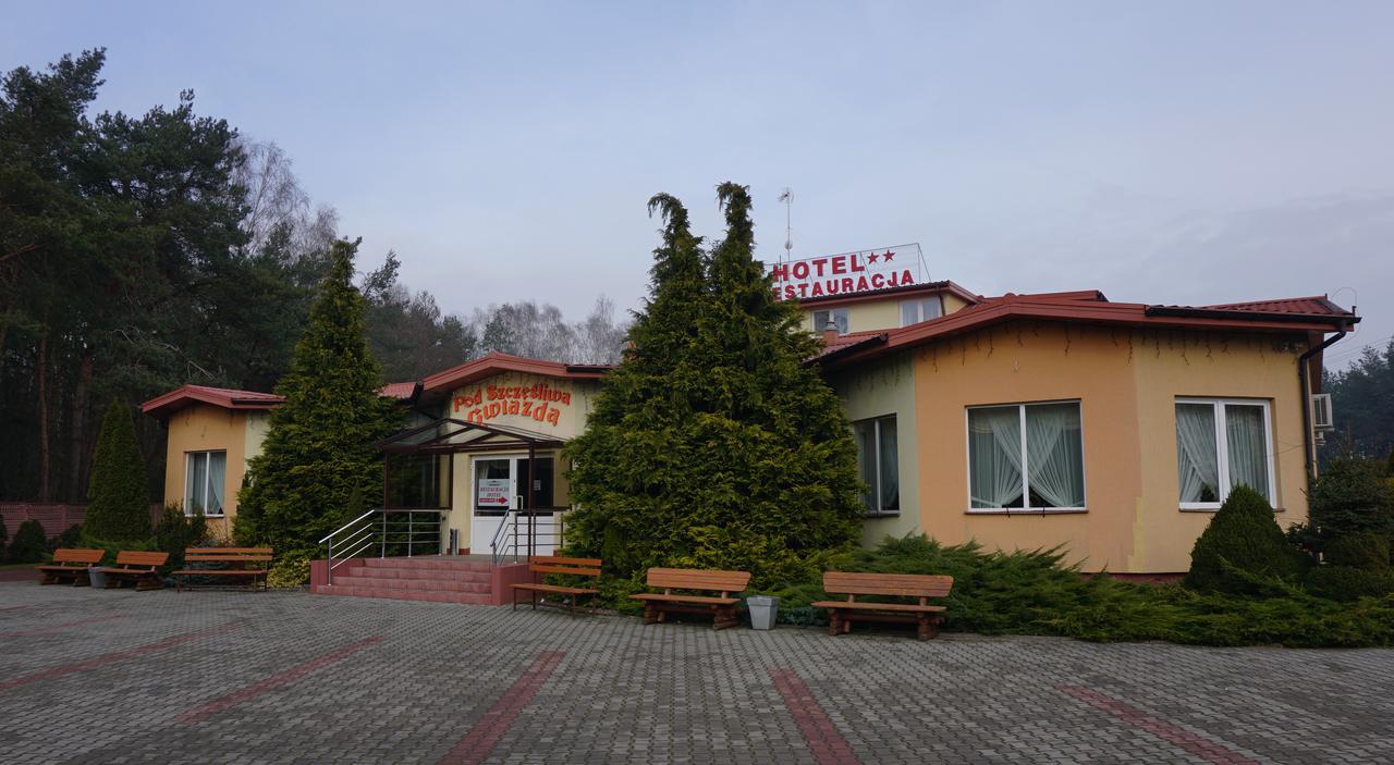 Hotel Pod Szczesliwa Gwiazda Cekanowo Esterno foto