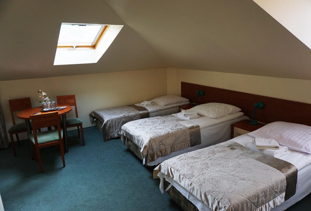 Hotel Pod Szczesliwa Gwiazda Cekanowo Esterno foto