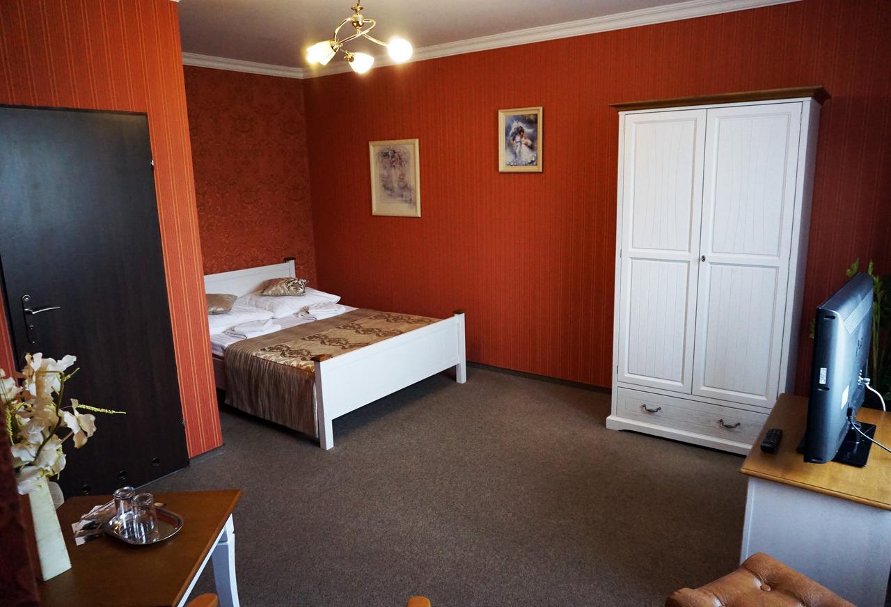 Hotel Pod Szczesliwa Gwiazda Cekanowo Esterno foto