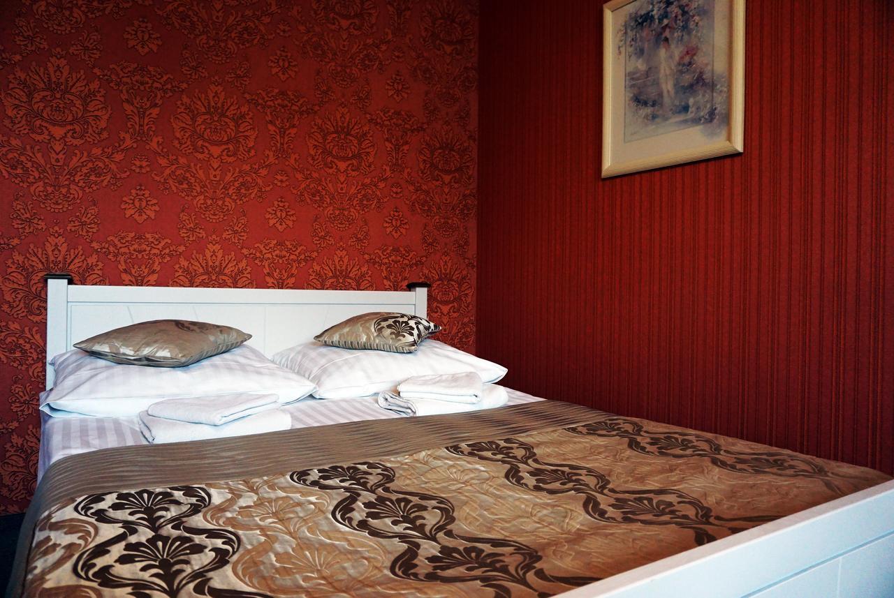 Hotel Pod Szczesliwa Gwiazda Cekanowo Esterno foto